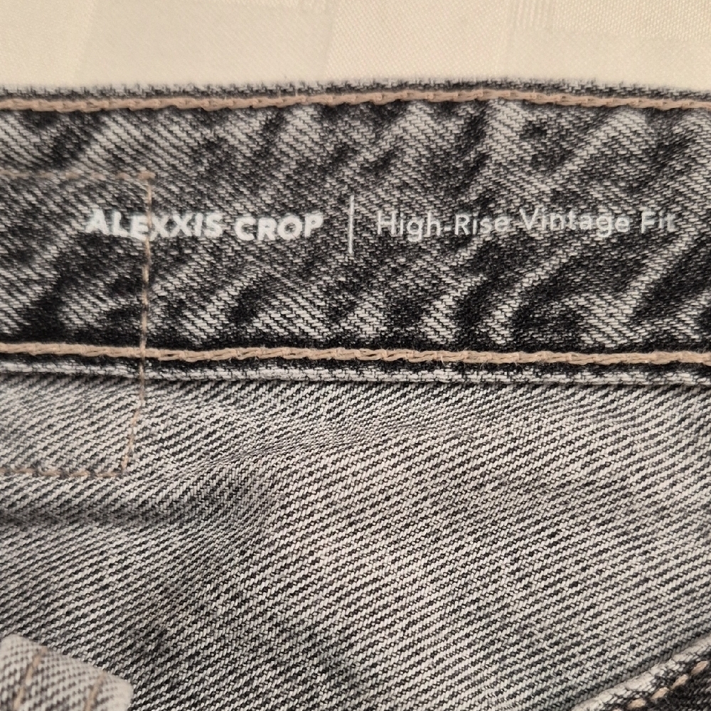 Woman's Gray Straight Jeans - Picture 10 of 16